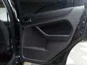 Форд Фокус 2 - установка двухкомпонентной акустики в задние двери.